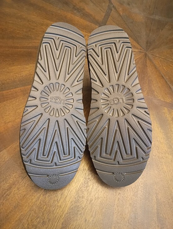 NWT UGG New Heights Mule Clog Gray Suede Men\'s Size 11 NWB Style 1178852 main image 8